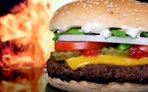 En direct sur internet, l'agonie d'un burger-frites périmé depuis dix ans