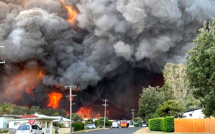 Des dizaines de feux dans l'est de l'Australie, les pompiers à la peine