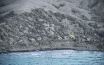 Un paysage de désolation laissé par le volcan philippin