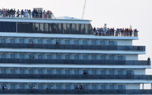 Coronavirus: les derniers passagers du paquebot Westerdam débarquent au Cambodge