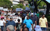 Papeete : Plus de 2.500 personnes se joignent à la marche contre la hausse des carburants (màj)