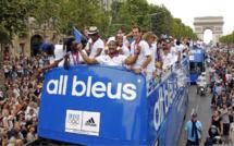 "Merci les Bleus" sur les Champs-Elysées