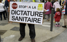 Covid: à Marseille, Olivier Véran tente de déminer la colère des élus et des restaurateurs