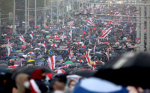 Bélarus: arrestations et répression brutale d'une grande manifestation à Minsk