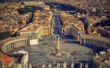 Une photo osée "likée" par un compte du pape: le Vatican interroge Instagram