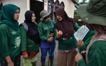 En Indonésie une brigade féminine de gardes forestières se bat pour l'environnement