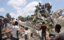 Au moins 724 morts en Haïti, recherches frénétiques dans les décombres du séisme