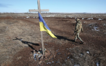 Ukraine: frappes sur Donetsk et Kiev, la guerre s'étend malgré de nouveaux pourparlers