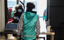 La justice inflige une amende record à la plateforme Deliveroo pour "travail dissimulé"