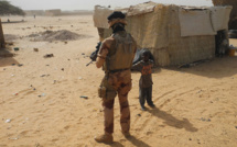 Mali : des "mercenaires" russes filmés en train d'enterrer des corps (armée française)