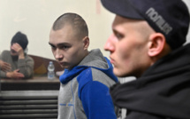 Un militaire russe plaide coupable de crime de guerre à un premier procès à Kiev