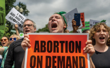 La Cour suprême des Etats-Unis dynamite le droit à l'avortement