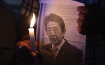 Japon: veillée mortuaire pour Shinzo Abe au lendemain d'une victoire électorale du PLD