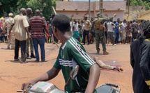 Mali: attaque "terroriste" repoussée dans une ville-garnison à 15km de Bamako