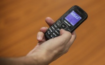 Abandonner son smartphone pour un dumbphone, une tendance qui n'accroche pas au fenua