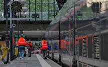 Nord: une adolescente meurt percutée par un TGV dans une gare