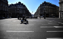 Scooters et motos ne stationnent plus "gratis" dans les rues de Paris