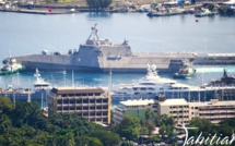 ​L'impressionnant USS Jackson à quai à Papeete