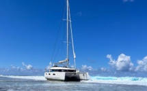 ​Un catamaran déséchoué à Tikehau