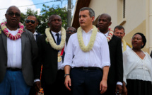 A Mayotte, Darmanin poursuit l'offensive contre l'immigration clandestine