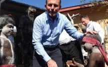 Le Premier ministre australien installe son bureau dans un village aborigène