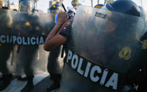 Pérou: "Maintenant la guerre civile !", crient les manifestants