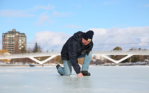 Au Canada, la plus grande patinoire du monde reste fermée, faute de glace