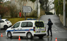 Une professeure meurt en classe poignardée par un élève au Pays basque