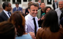 Macron veut se "réengager dans le débat" et annonce une seule loi sur l'immigration
