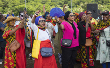 Mayotte: manifestation de soutien à Wuambushu dans l'île, les Comores rouvrent leurs ports