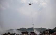 Indonésie: vaste incendie dans une décharge de l'île de Java