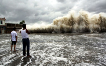 Dans le Pacifique, le super-typhon Maysak fait cinq morts