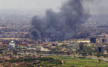 Echanges d'obus au dessus du Nil à Khartoum, des atrocités rapportées au Darfour