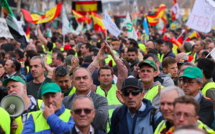 Des milliers d'agriculteurs laissent éclater leur colère dans les rues de Madrid