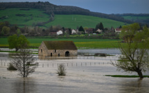 L'onde de crue se déplace, l'Yonne et la Saône-et-Loire restent en rouge
