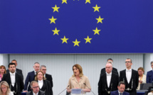 Le Parlement européen réélit Metsola à sa tête, l'extrême droite convoite des postes