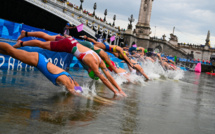 JO: Seine d'or et de bronze pour les triathlètes, en attendant Léon Marchand