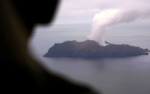 Vols annulés après une éruption volcanique en Nouvelle-Zélande