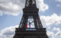 Les anneaux olympiques devraient rester sur la tour Eiffel au moins jusqu'en 2028