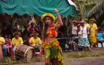 En Polynésie, l'art déclamatoire ancestral redonne confiance aux décrocheurs