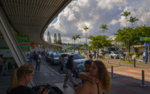 Martinique: huit arrestations après l'envahissement de la piste de l'aéroport