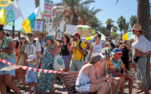 Canaries: manifestations contre le tourisme de masse