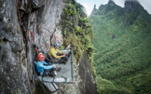 Découvrez la vidéo de deux alpinistes américains sur la face sud du piton de Pumaka