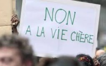 Manifestation dans les rues de Nouméa contre la vie chère