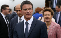 Valls en Nouvelle-Zélande, avant une visite impromptue en Australie post-contrat de sous-marins