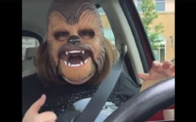 Affublée d'un masque de Chewbacca, une Américaine devient un phénomène internet
