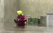 Inondations en France: deux braqueurs tentent de s'enfuir à la nage