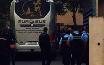 Euro-2016: les supporteurs russes quittent Mandelieu à bord de véhicules des forces de l'ordre