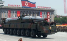 Corée du Nord: Kim qualifie l'essai de missiles de succès menaçant les bases américaines du Pacifique