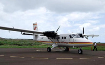 Incident dans un Twin Otter : "Ça sentait la fumée mais on n'a pas eu peur", affirme un touriste suisse 